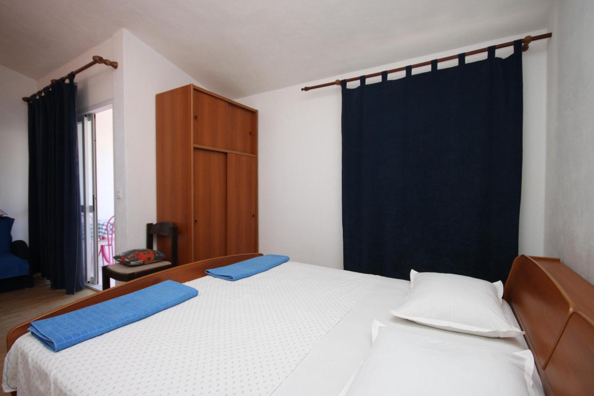 Apartments By The Sea Drvenik Donja Vala, Makarska - 6756 Стая снимка